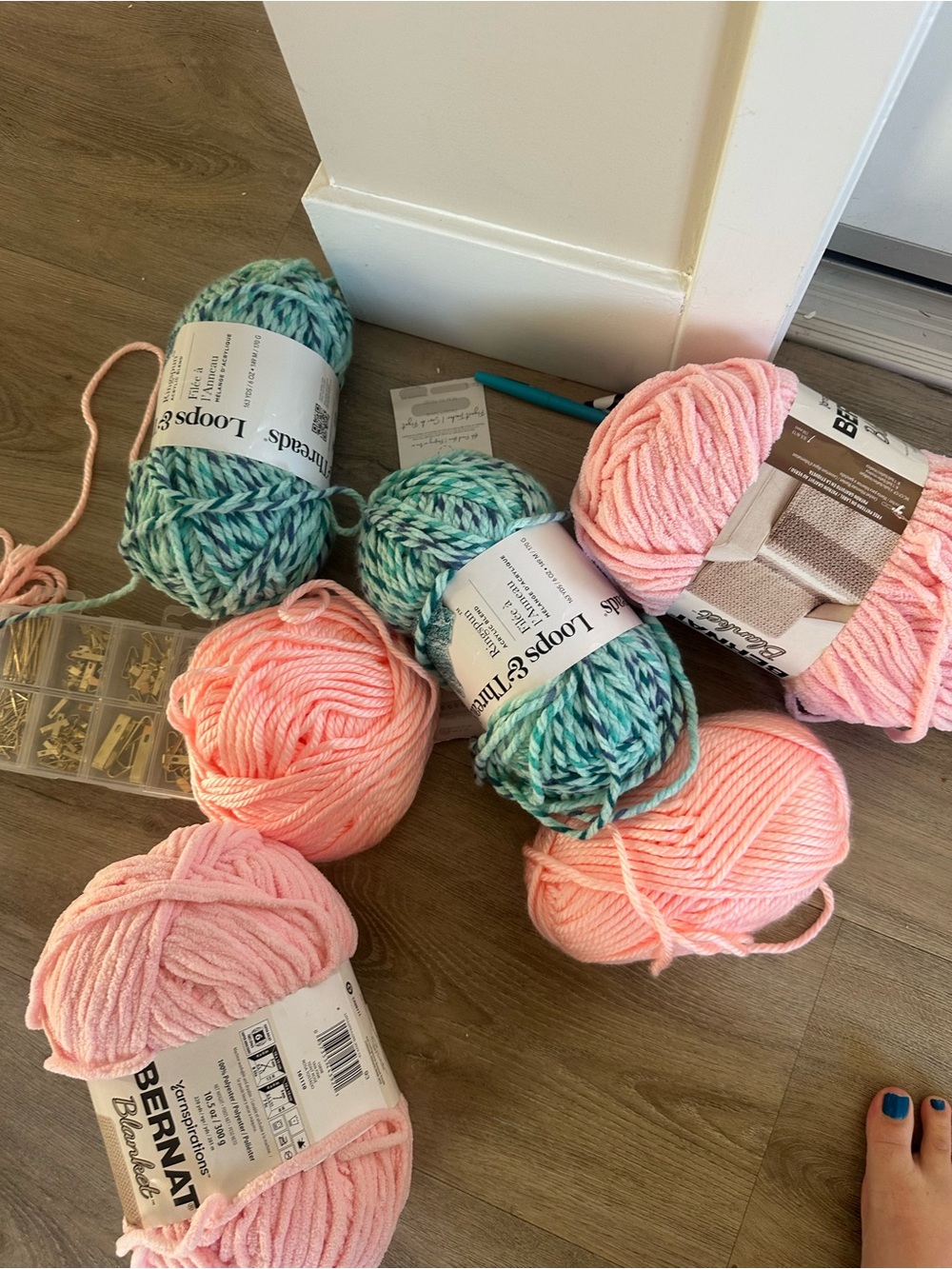 Pink Chenille & Green Marled Yarn Bundle